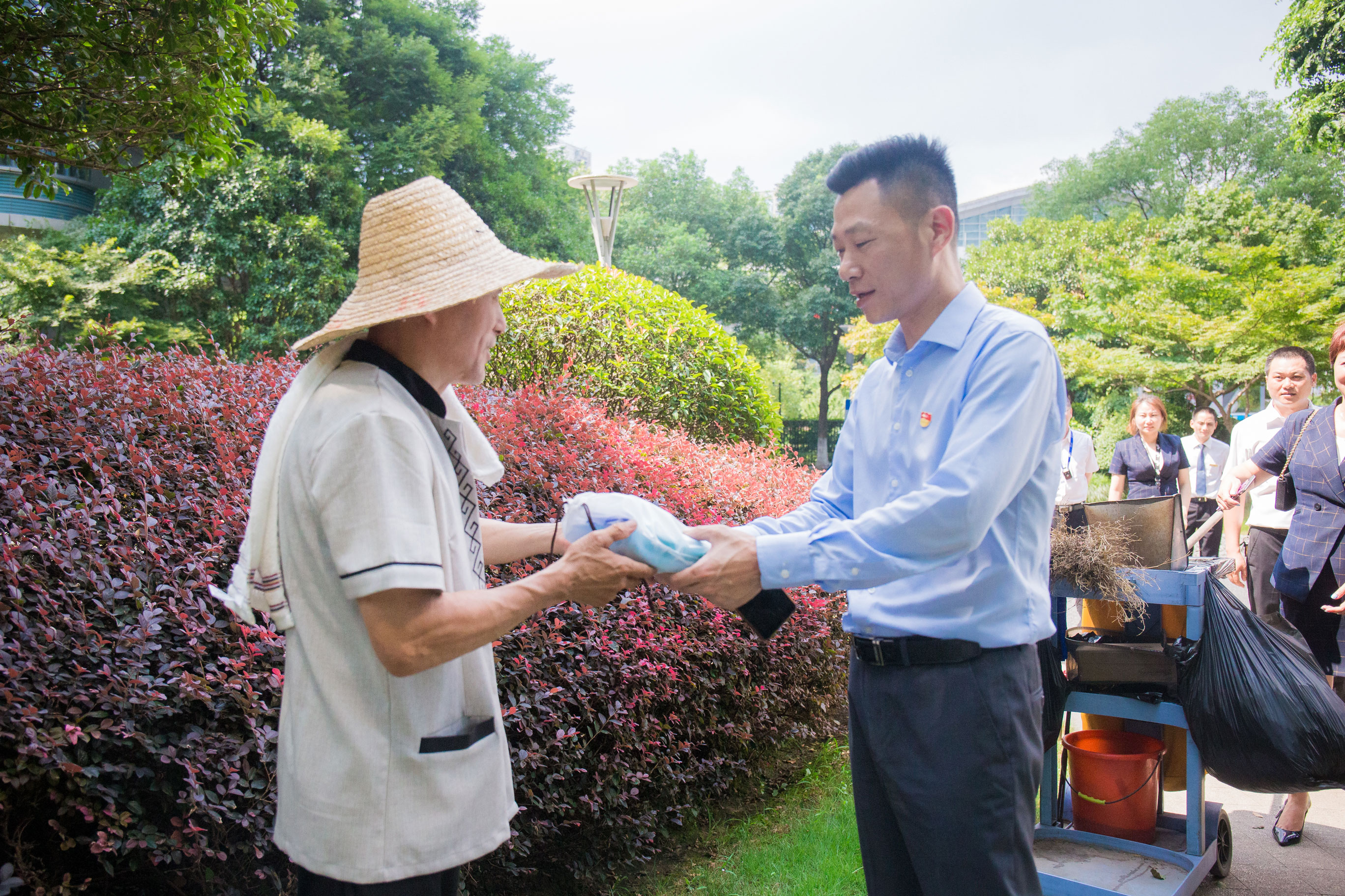 清涼慰藉至 致敬堅守人|他們，與熱浪為伍，只為讓心安居